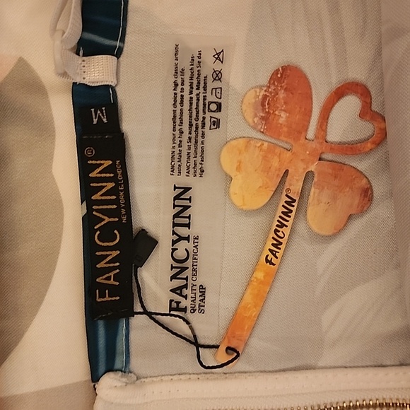 NWT Fancyinn Tropical Two Piece Set, Pants and Crop Top, Size Medium - Picture 7 of 8